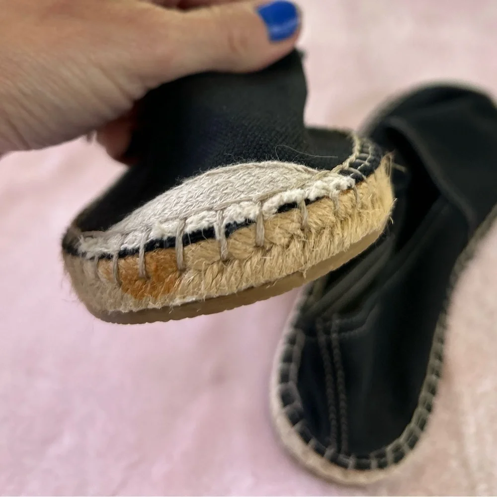 Urban Outfitters Espadrilles Black Size 9 Flats Shoes Slip Ons EUC Women’s